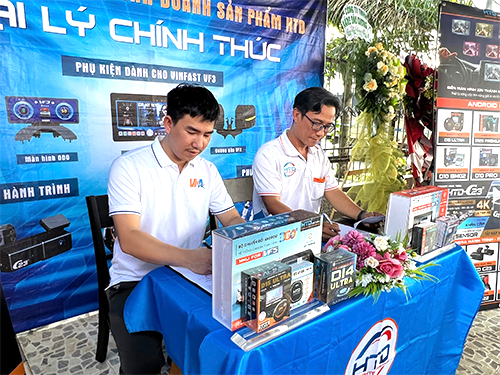 Android Box Ô Tô – Hợp Tác Chiến Lược HTD Việt Nam & T++ Car Service tại Đồng Nai