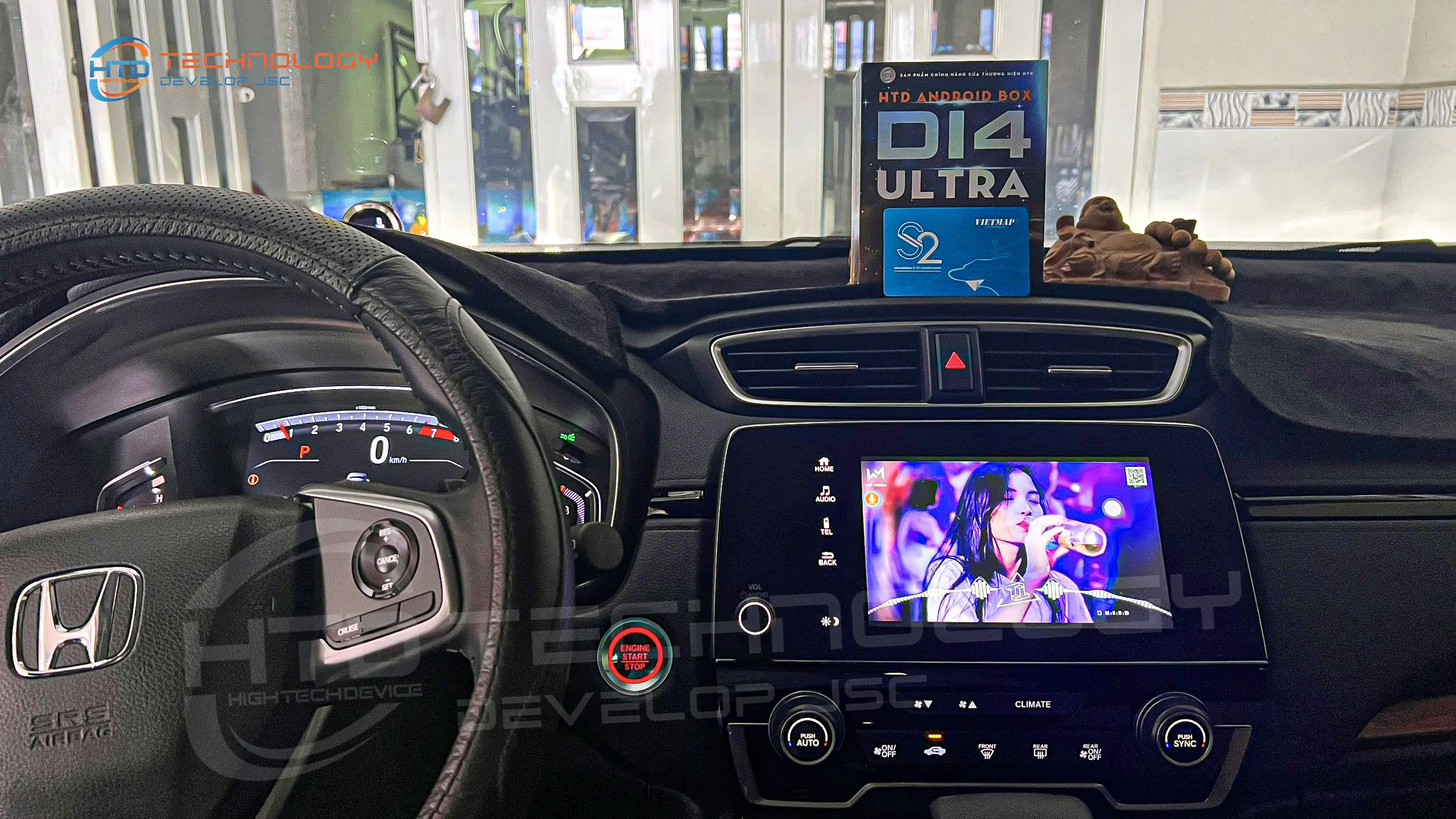 Xem các chương trình giải trí trên Android Box ô tô Honda