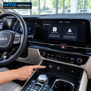 Cổng USB và khu vực màn hình giữa của Kia Carnival để kiểm tra kết nối Android Box