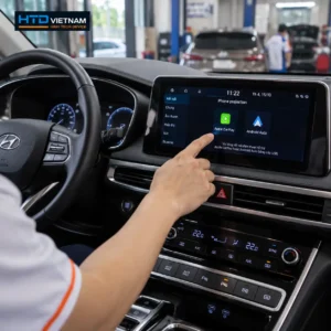 Màn hình zin và menu kết nối điện thoại Apple CarPlay, Android Auto của Hyundai Santa Fe trước khi lắp Android Box