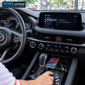 Menu kết nối điện thoại trên màn hình zin Mazda 3 để kiểm tra CarPlay và Android Auto